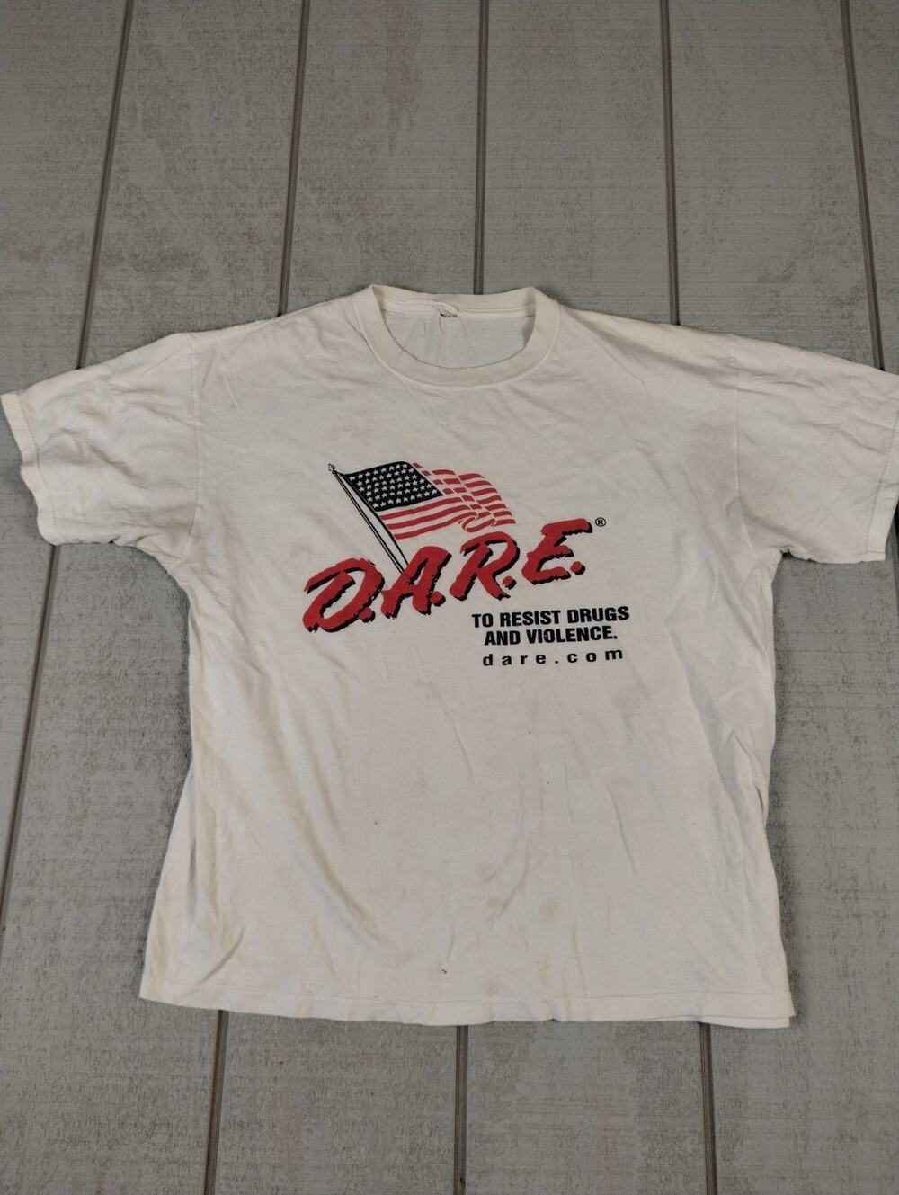 D.A.R.E. American Flag Resist Drugs Graphic Tee Mens L White Vintage Streetwear